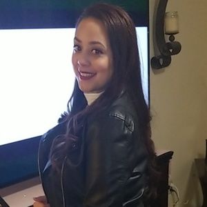 Meet your Posher, Vanessa